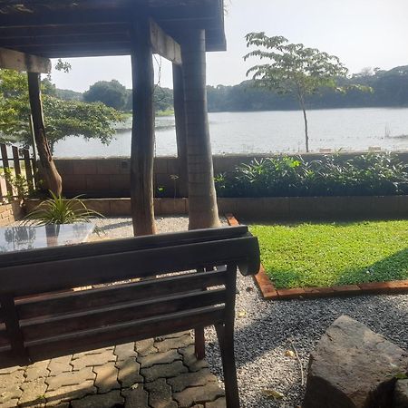 Shashin Lake Resort Dambulla Luaran gambar